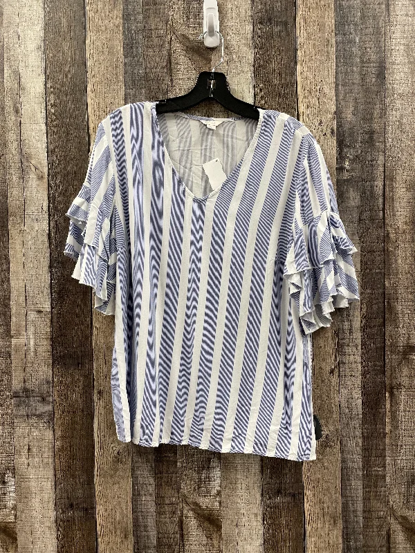 Top Short Sleeve By Cato In Striped Pattern, Size: L