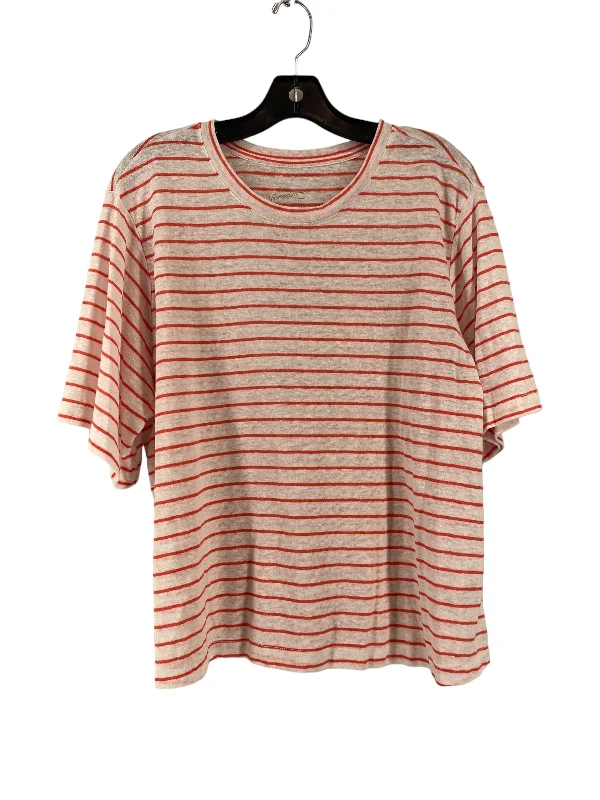 Top Short Sleeve By Universal Thread In Red & White, Size: Xxl