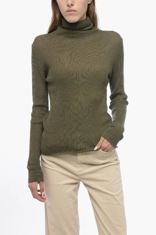 Roberto Collina Ribbed MerinoWool Turtleneck Sweater